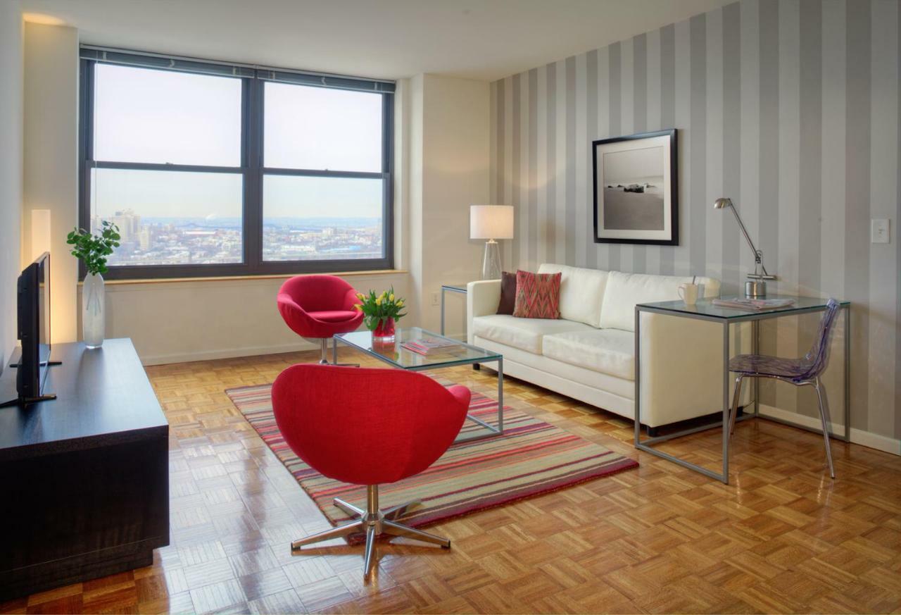 Апартаменты Furnished Quarters At Grove Pointe Джерси-Сити Экстерьер фото